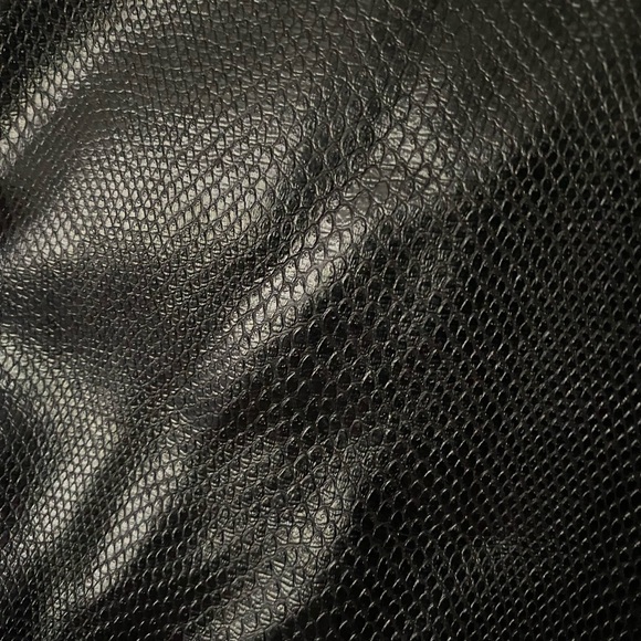 Boohoo skirt faux leather tall - Picture 5 of 9